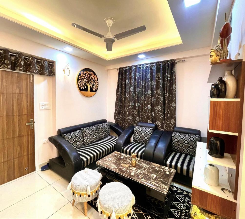 Airport Bliss Apartment+Balcony & Netflix + Prime Jaipur Eksteriør bilde