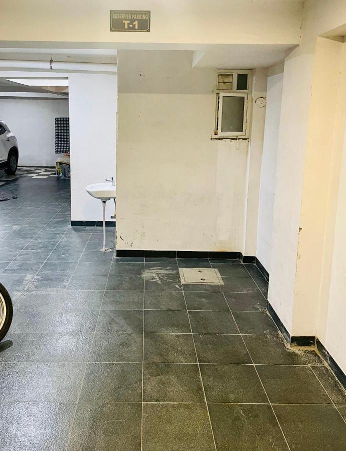 Airport Bliss Apartment+Balcony & Netflix + Prime Jaipur Eksteriør bilde